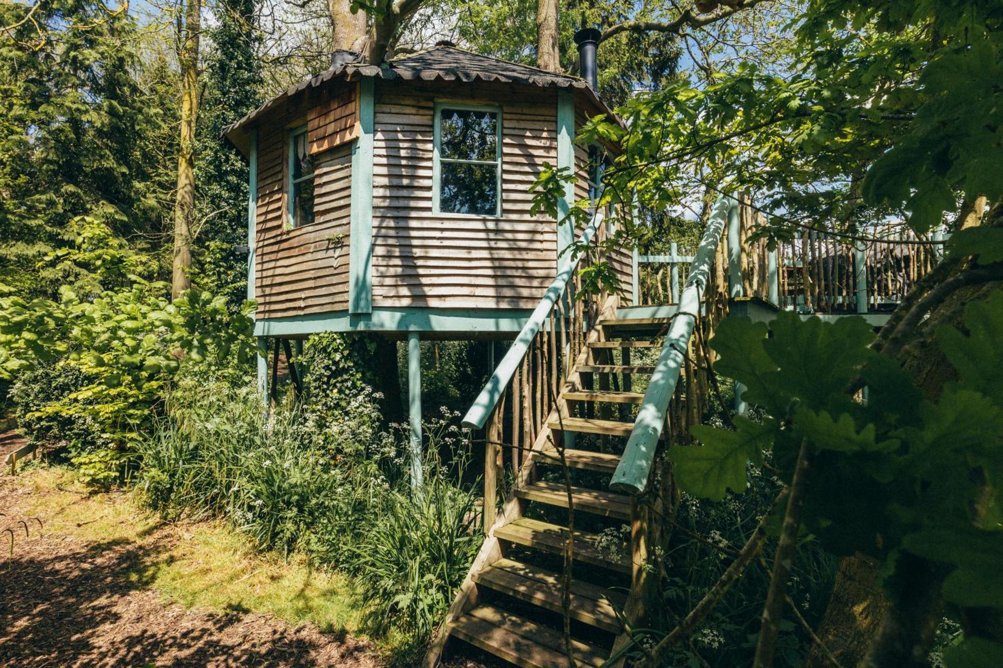 Lodge West Lexham *