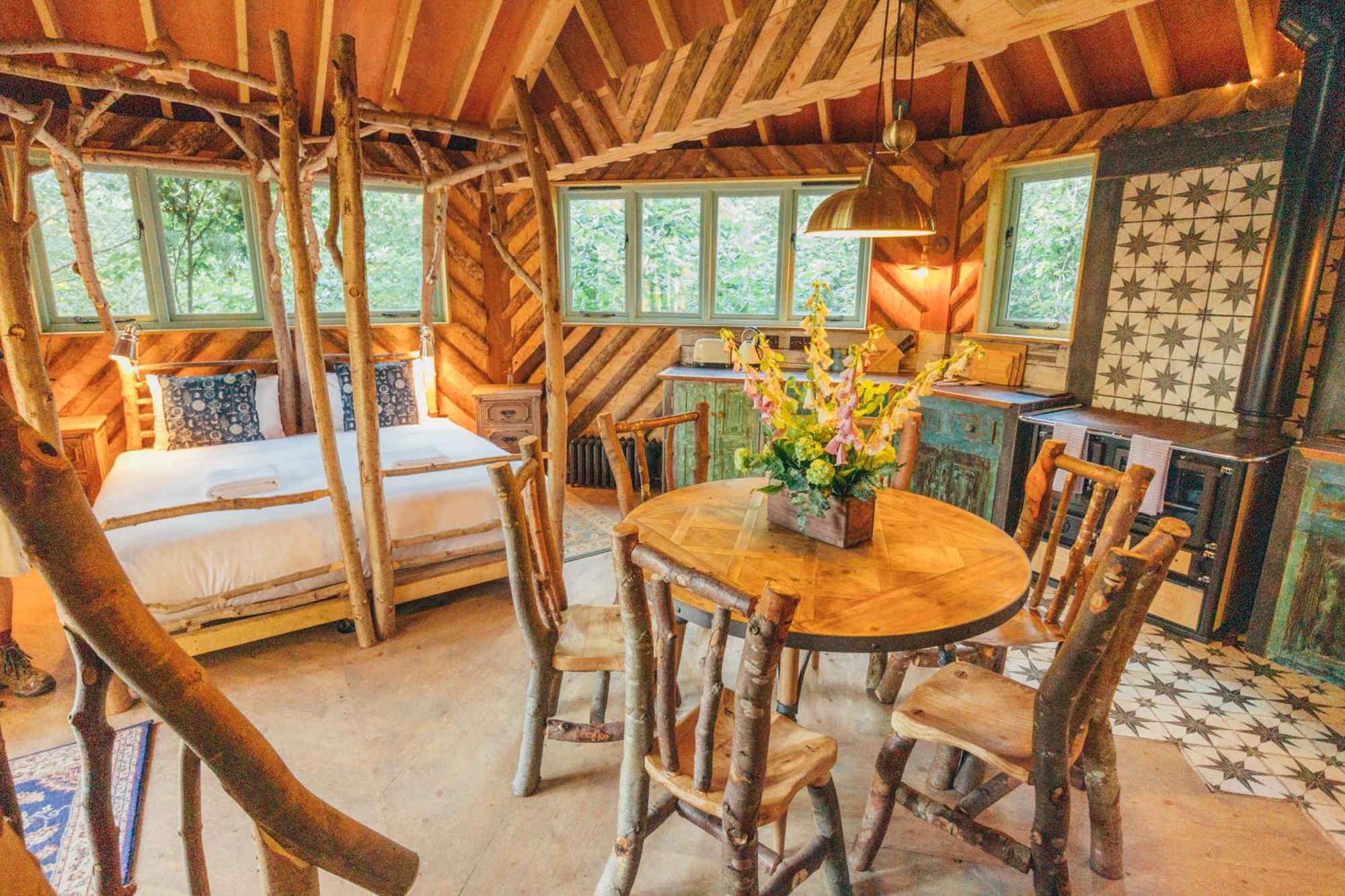 Lodge West Lexham *